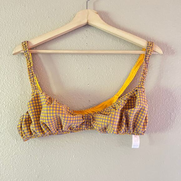 WeWoreWhat seersucker Scrunchie bikini top - Picture 2 of 7